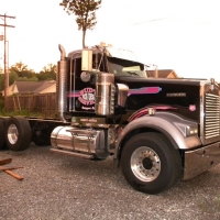 Headrick's Body Shop - Gallery Image