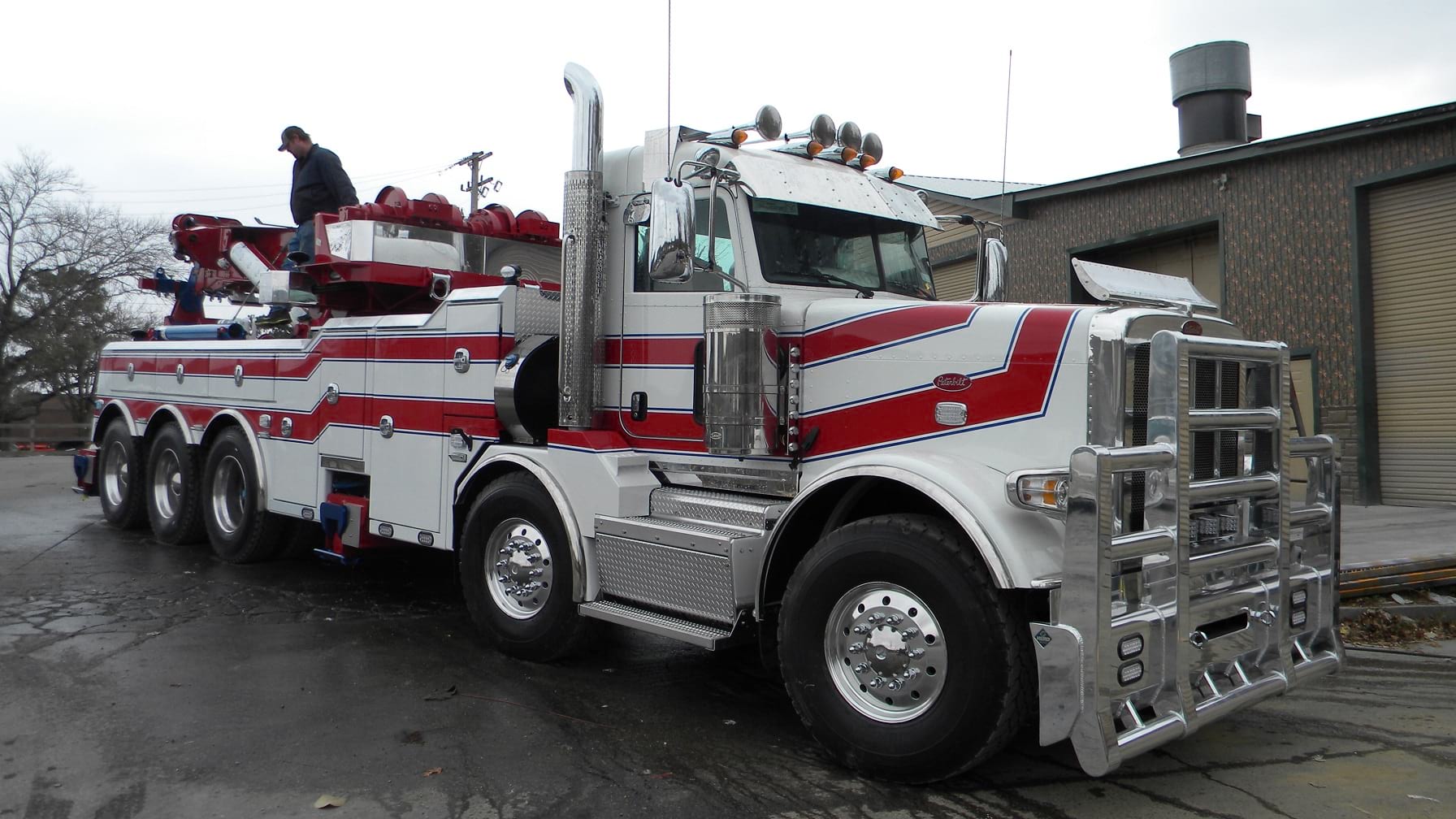 Headrick's Body Shop - Gallery Image