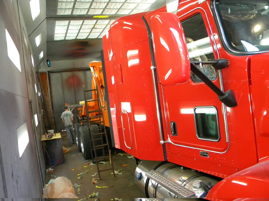 Headrick's Body Shop - Gallery Image