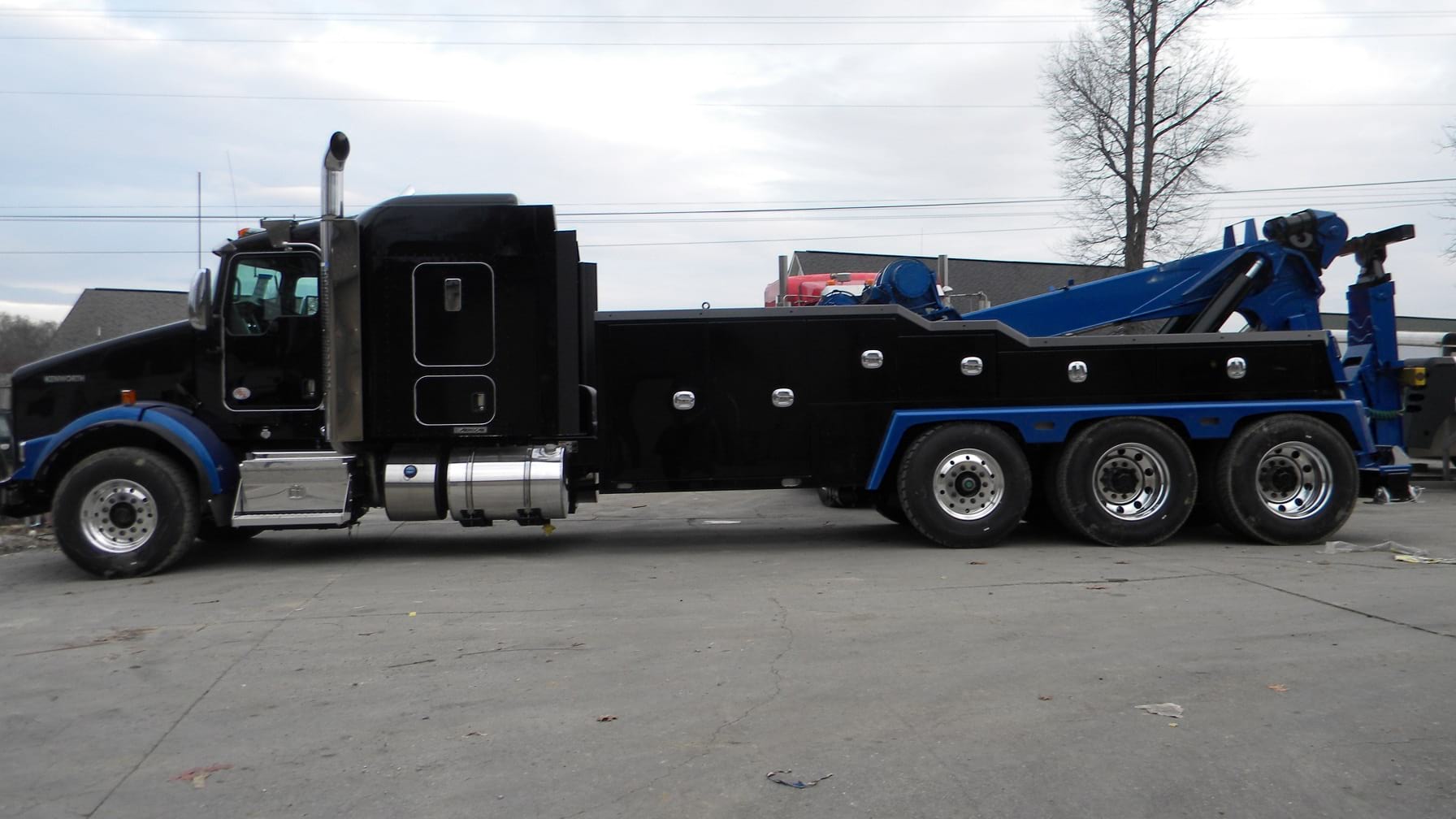 Headrick's Body Shop - Gallery Image