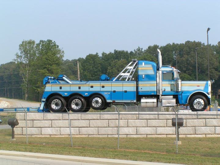 Headrick's Body Shop - Gallery Image