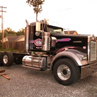 Headrick's Body Shop - Gallery Image